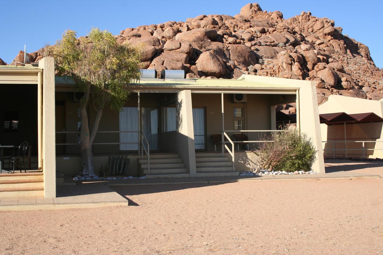 Namib Naukluft Lodge Солътер Екстериор снимка